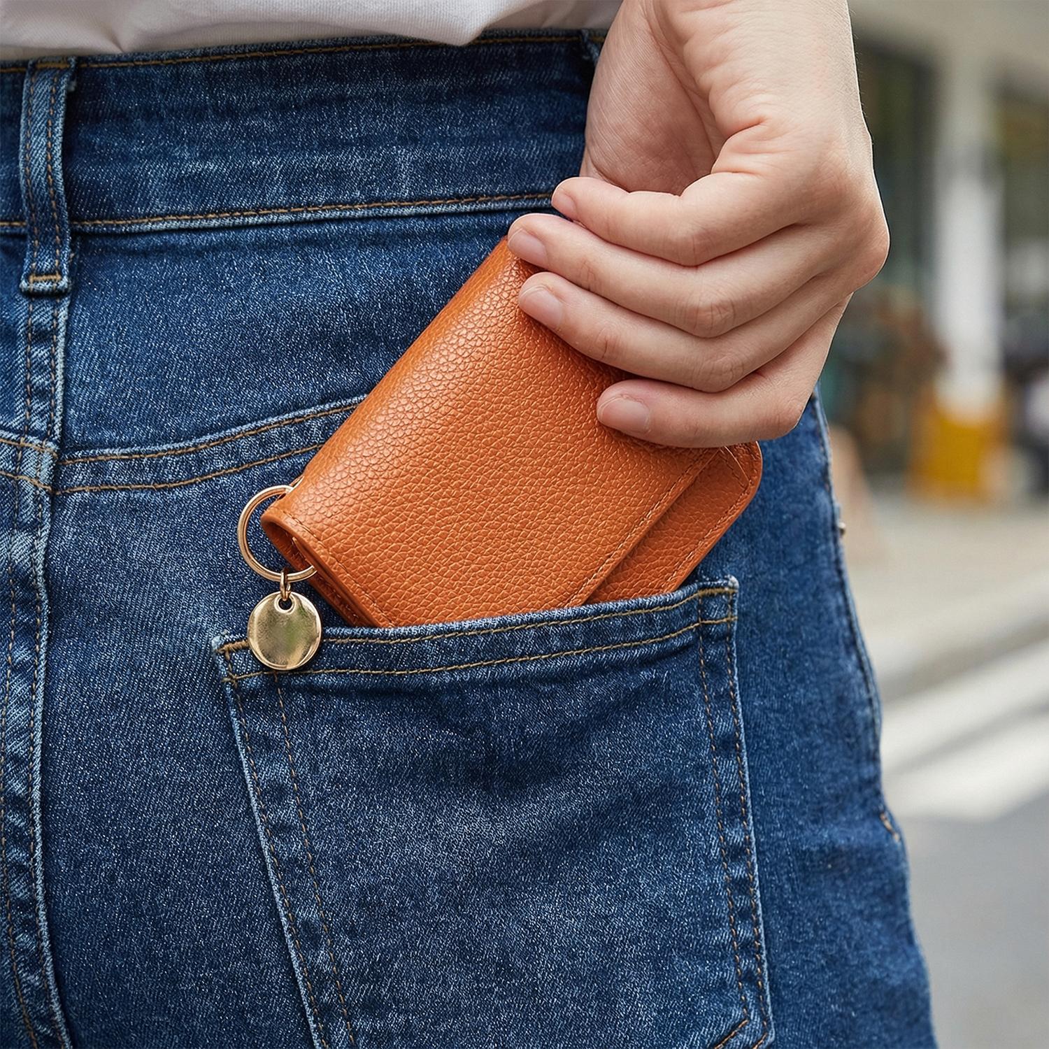 Luna Mini Wallet | Elegant Slim Card Holder With Coin Pocket